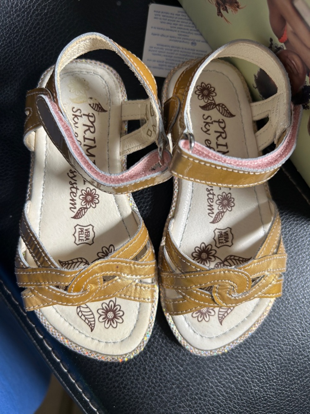 Primigi Girls Tan and Pink Strappy Sandals. Leather lined. Size 25 euro. NWT